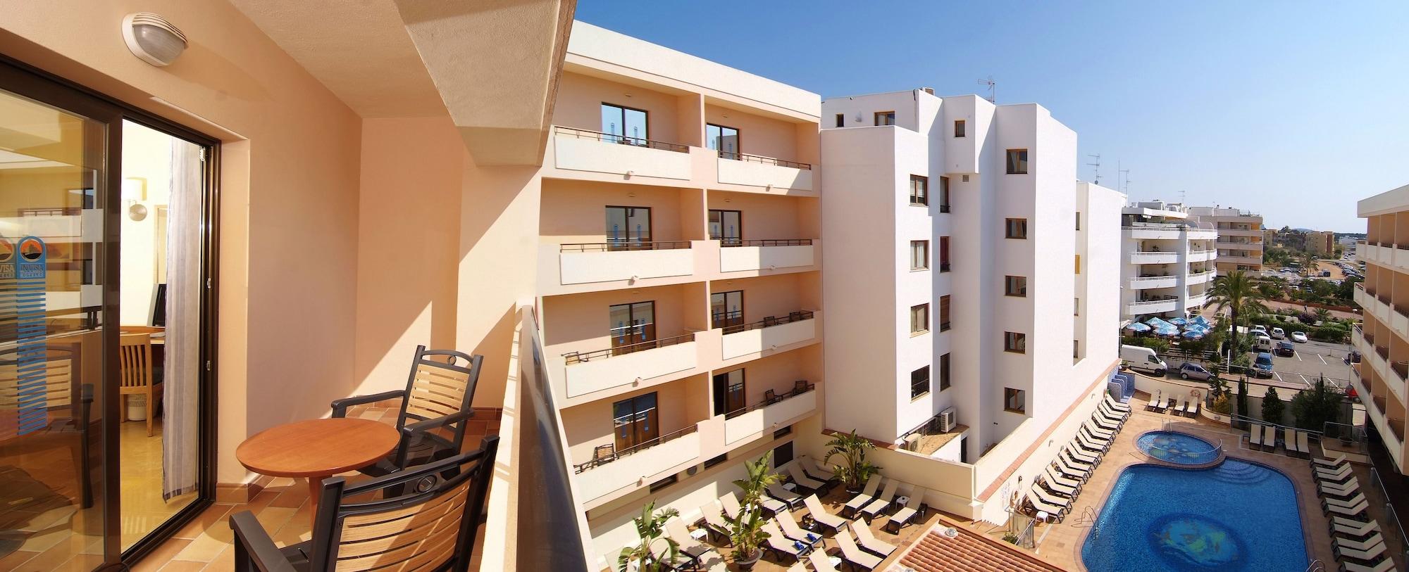 Invisa Hotel La Cala (Adults Only) Santa Eulària des Riu Εξωτερικό φωτογραφία