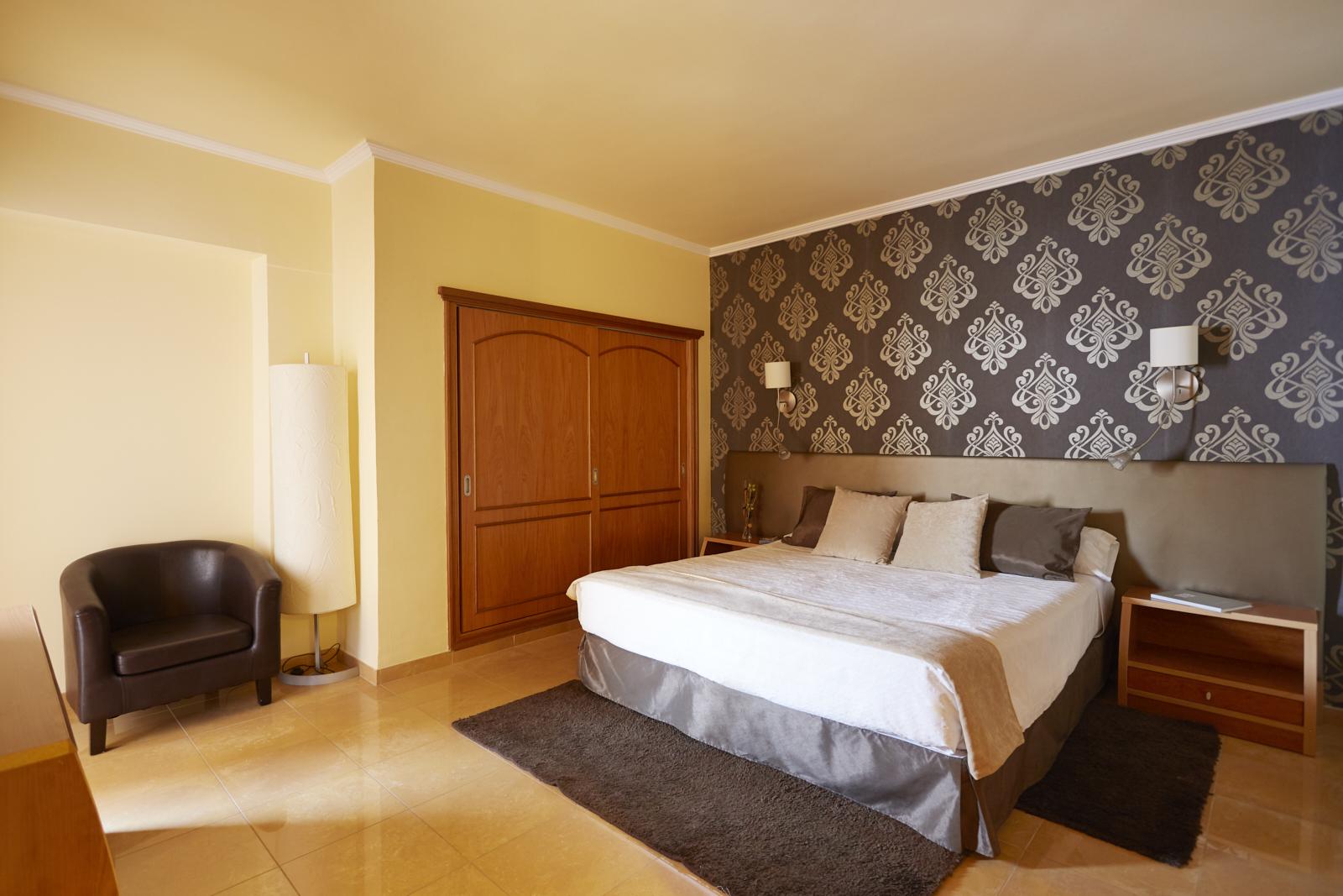 Invisa Hotel La Cala (Adults Only) Santa Eulària des Riu Εξωτερικό φωτογραφία